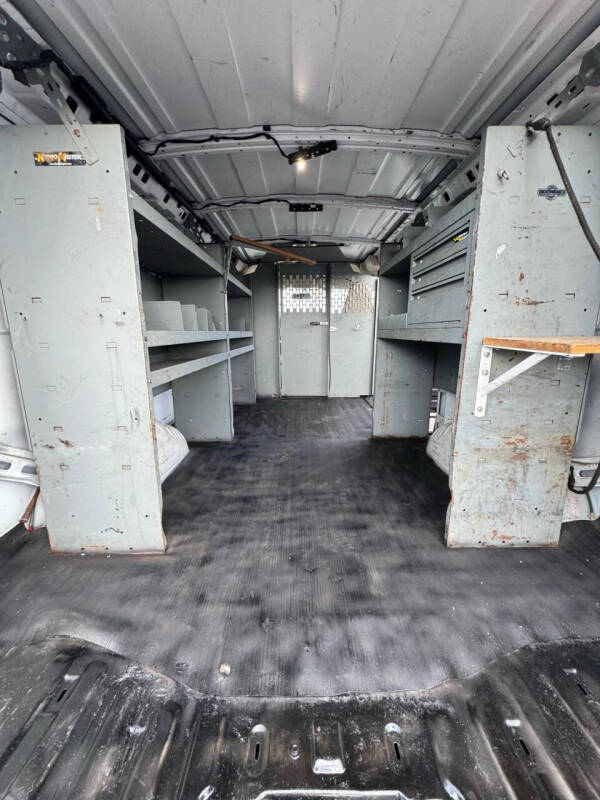 2017 Chevrolet Express 2500