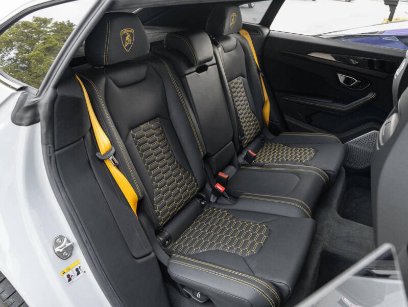 2022 Lamborghini Urus