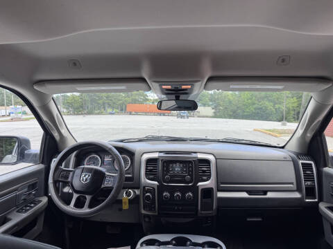 2017 RAM 1500 SLT