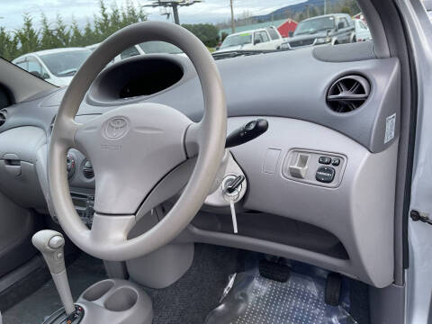 2000 Toyota Platz Echo