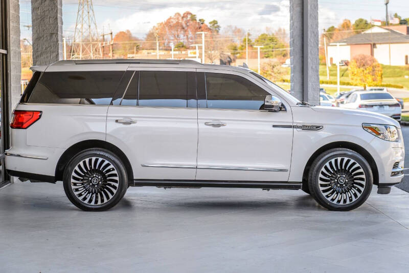 2019 Lincoln Navigator Black Label