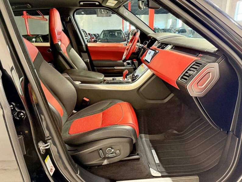 2020 Land Rover Range Rover Sport SVR