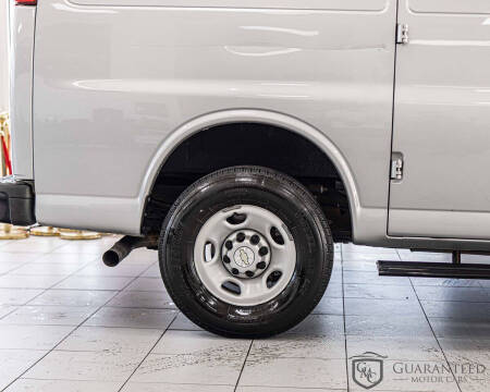 2022 Chevrolet Express 2500