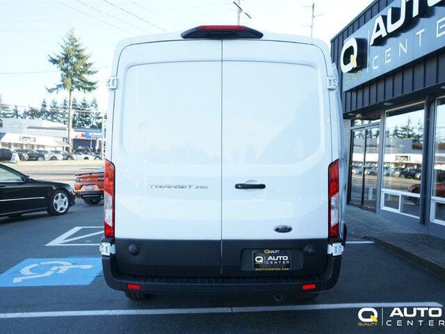 2024 Ford Transit 250