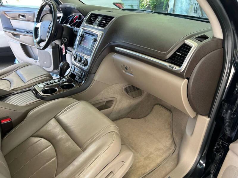 2015 GMC Acadia Denali