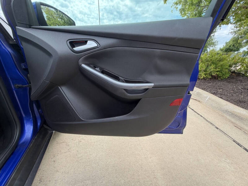 2014 Ford Focus Titanium - Photo 23