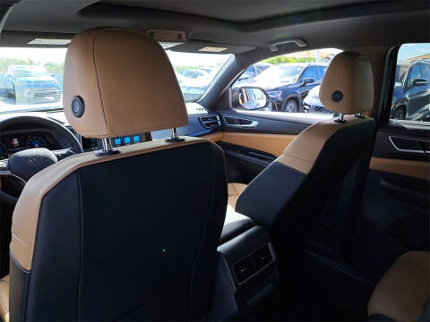 2026 Volkswagen Atlas Cross Sport SEL R-Line Black 4Motion