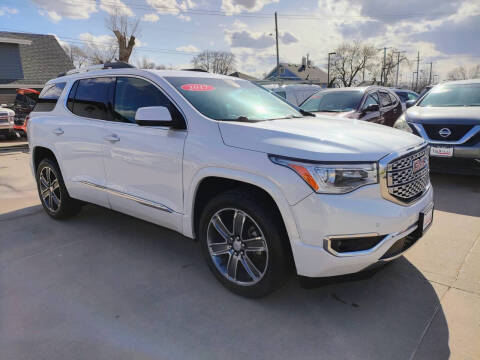 2017 GMC Acadia Denali