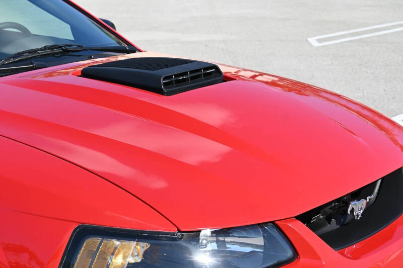 2004 Ford Mustang Mach 1 Premium