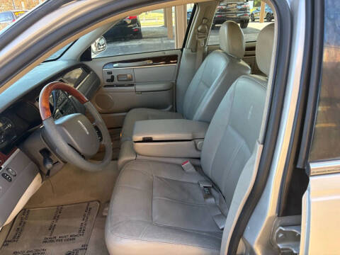 2007 Lincoln Town Car Signature Limited