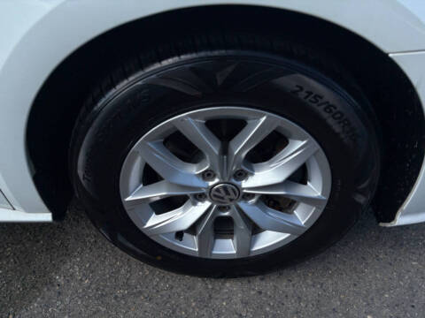 2017 Volkswagen Passat 1.8T S