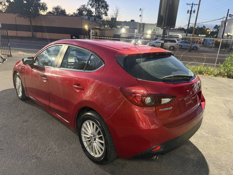 2015 Mazda MAZDA3 i Touring