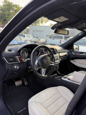 2015 Mercedes-Benz GL-Class GL 63 AMG