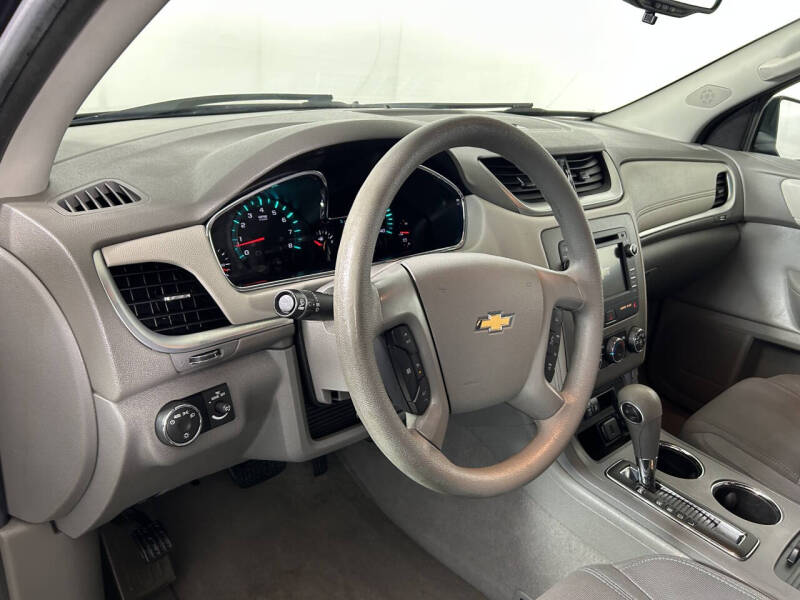 2017 Chevrolet Traverse LS