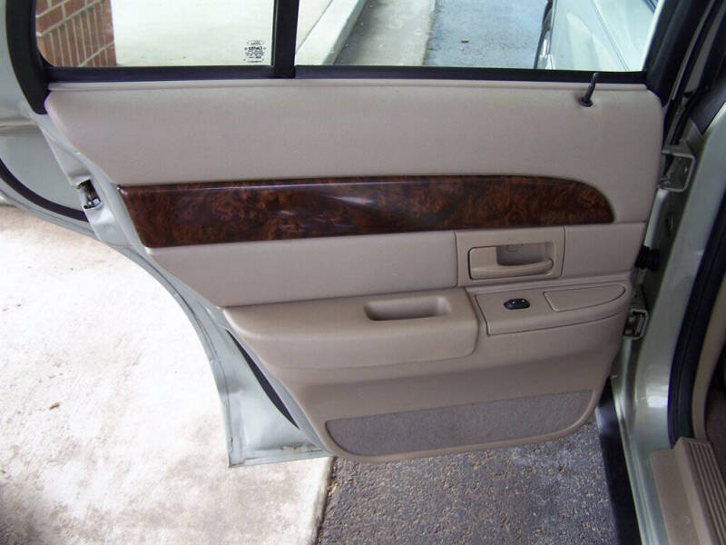 2004 Mercury Grand Marquis GS