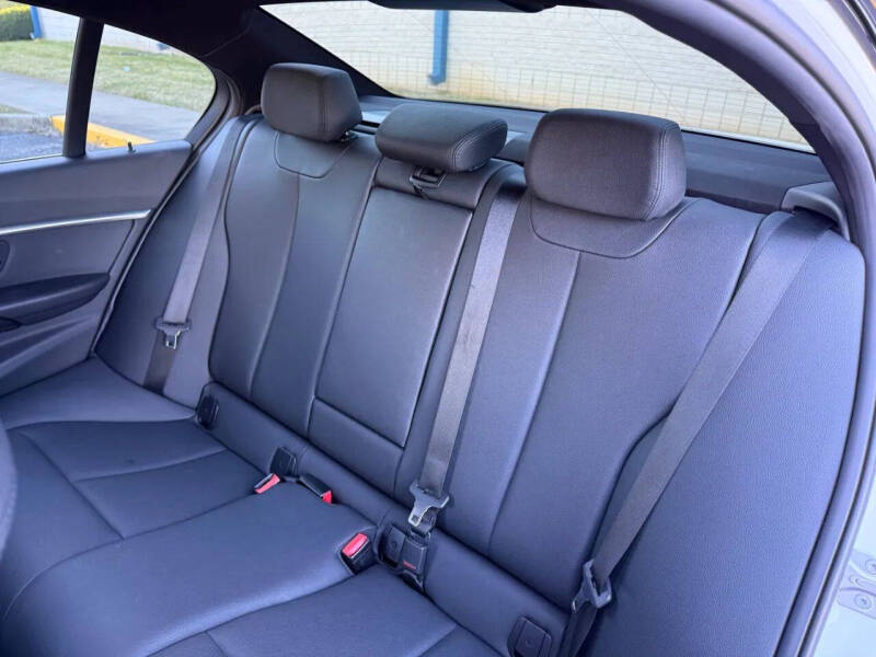 2017 BMW 3 Series 330i