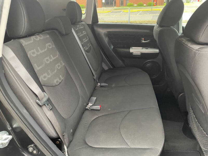2012 Kia Soul +