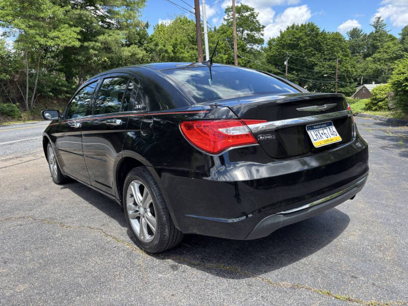 2013 Chrysler 200 Touring
