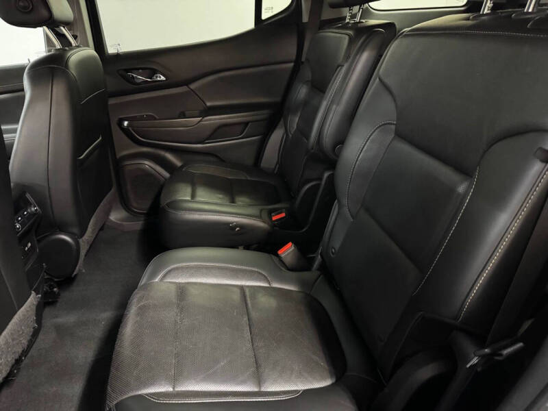 2020 GMC Acadia SLT