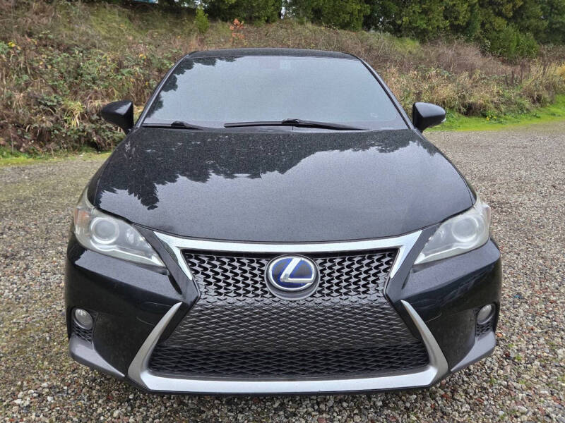 2014 Lexus CT Base's photo