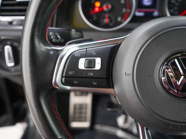 2017 Volkswagen Golf GTI S