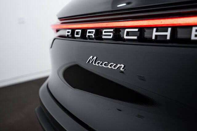 2026 Porsche Macan