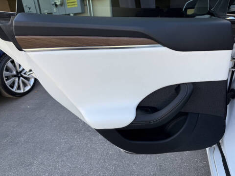2022 Tesla Model S