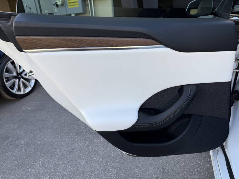 2022 Tesla Model S