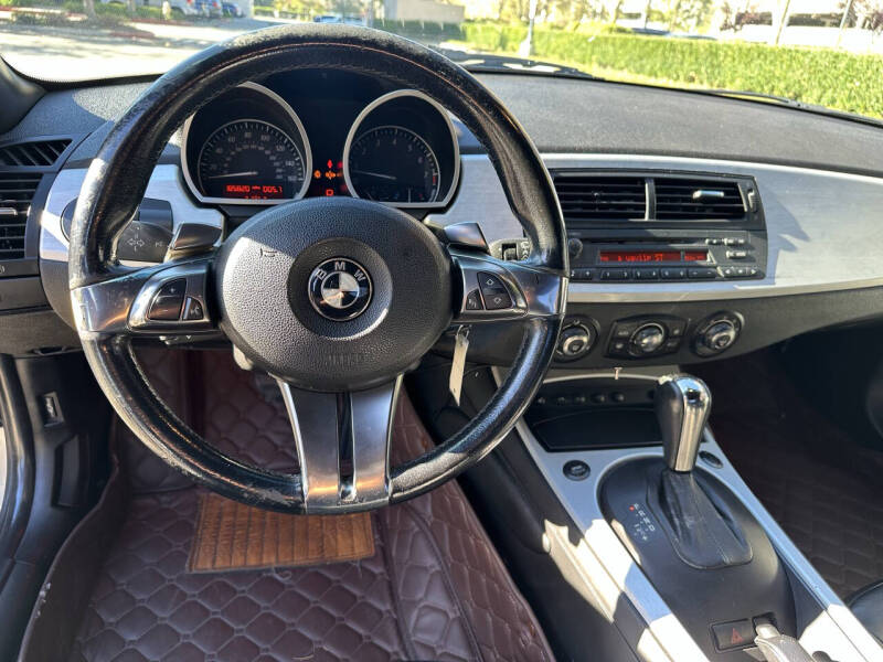 2006 BMW Z4 3.0i
