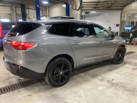 2024 Buick Enclave Essence