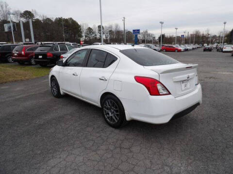 2016 Nissan Versa 1.6 SV