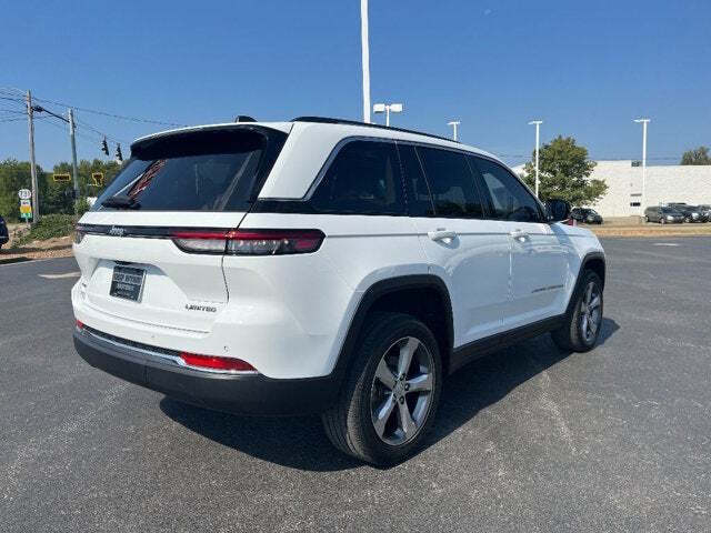2022 Jeep Grand Cherokee 14