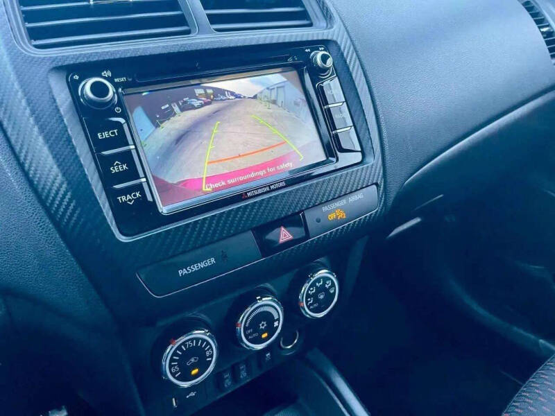 2018 Mitsubishi Outlander Sport LE