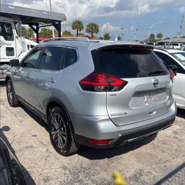 2017 Nissan Rogue SV
