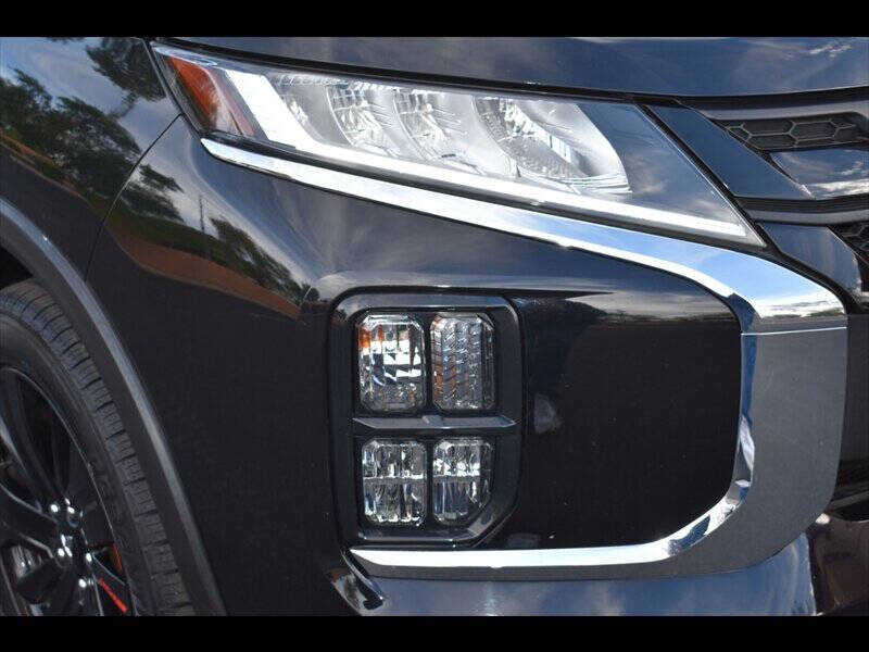 2022 Mitsubishi Outlander Sport LE