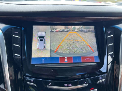 2017 Cadillac Escalade Luxury