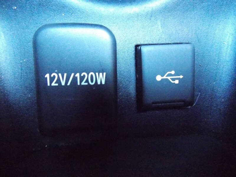 2021 Toyota Prius LE