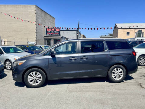 2015 Kia Sedona LX