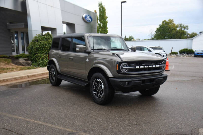 2025 Ford Bronco Outer Banks