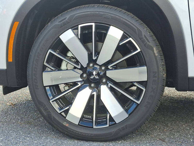 2025 Mitsubishi Outlander