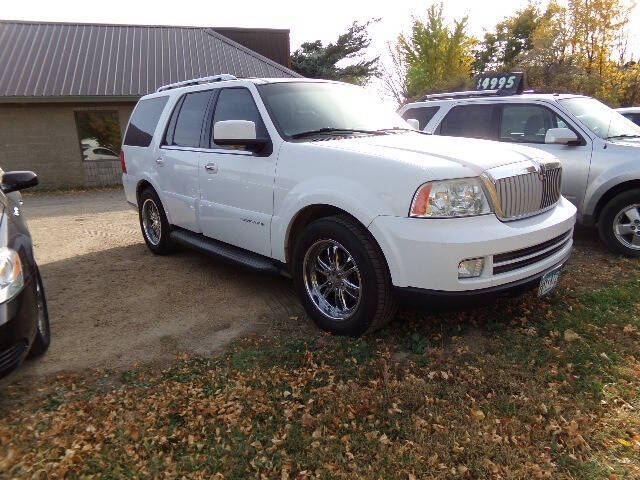 2005 Lincoln Navigator for sale at Northwest Auto Sales Inc. in Farmington MN