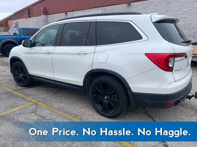 2022 Honda Pilot SE's photo