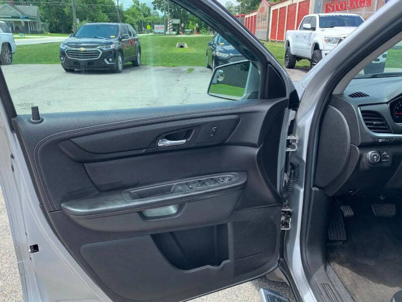2017 Chevrolet Traverse LT