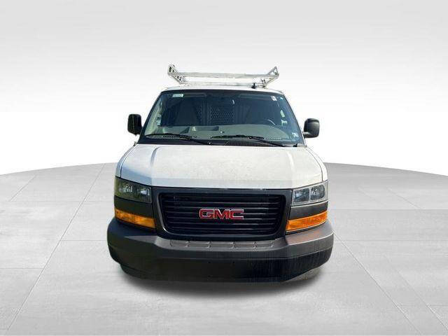 2025 GMC Savana 3500