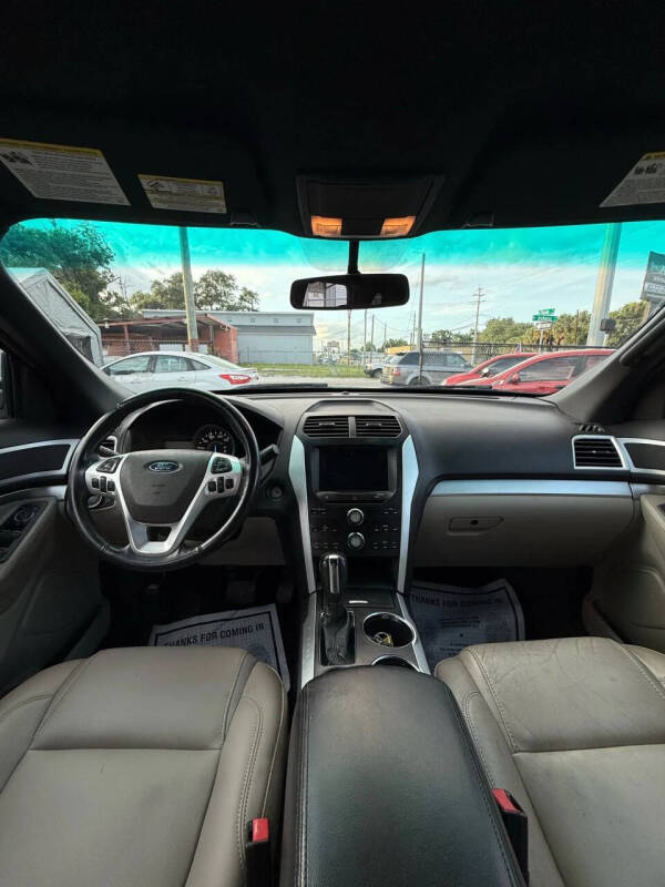 2011 Ford Explorer XLT