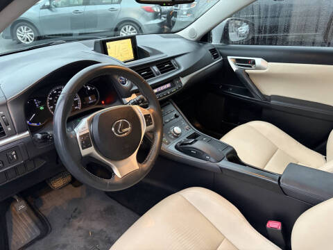 2011 Lexus CT 200h Premium