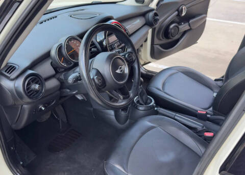 2016 MINI Hardtop 4 Door Cooper