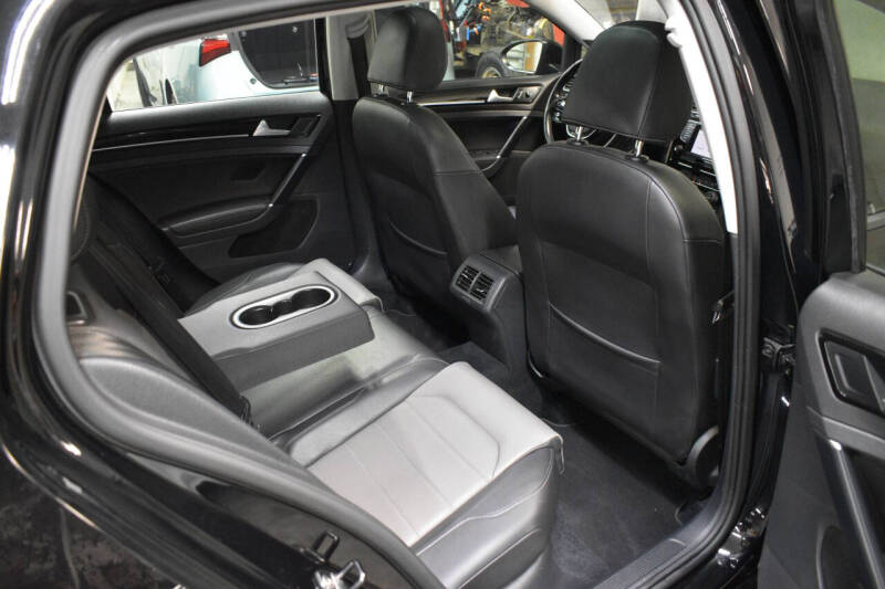 2015 Volkswagen Golf TSI SEL