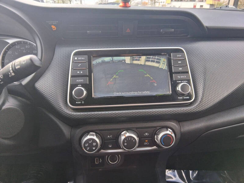 2021 Nissan Kicks S