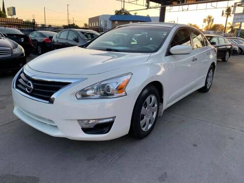 2015 Nissan Altima for sale at Hunter's Auto Inc in North Hollywood CA
